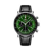 Quadrante verde con indici luminescenti e lancette a bastone del Breitling Navitimer B01 Chronograph 46 AB0137241L1P1 in acciaio inossidabile.